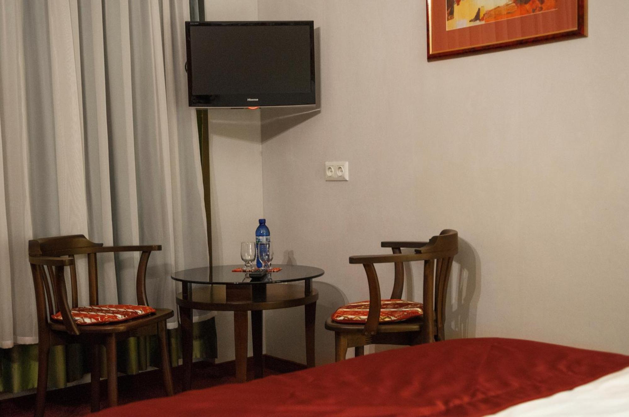 Prestige Palace - Esquisse Hotel Тбілісі Номер фото