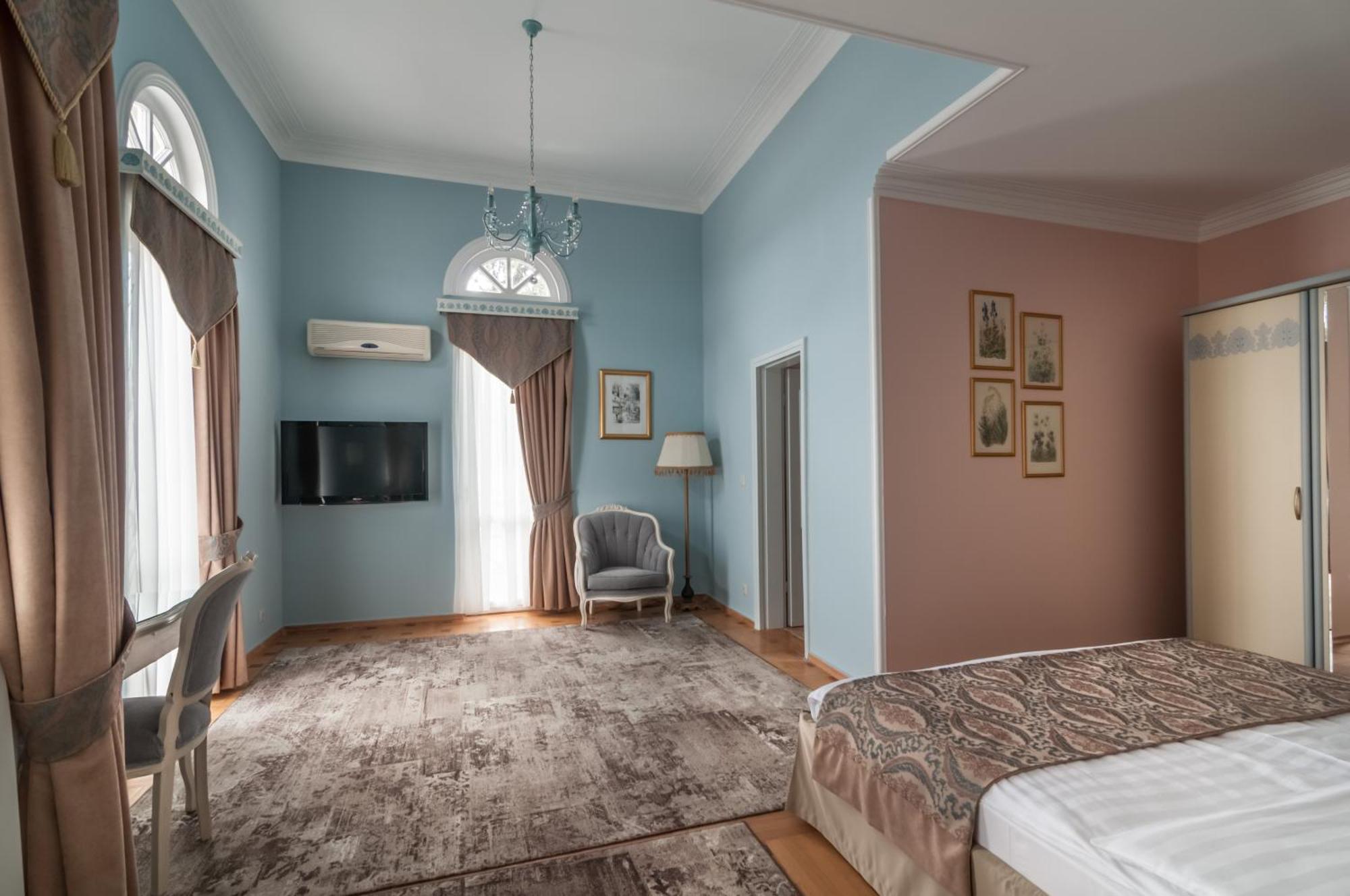 Prestige Palace - Esquisse Hotel Тбілісі Екстер'єр фото
