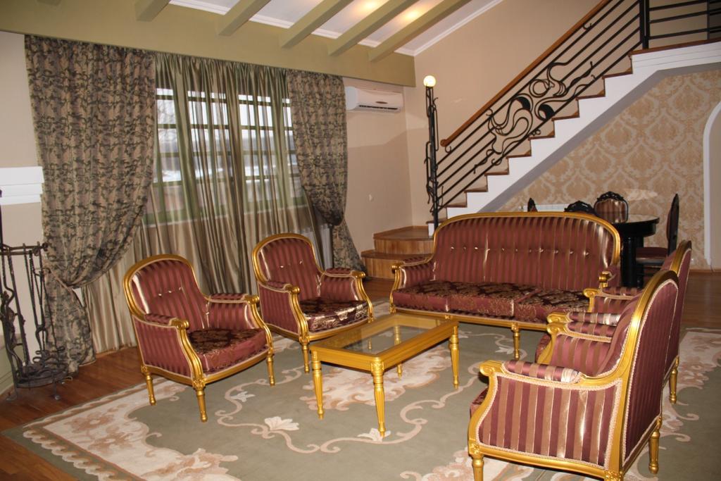 Prestige Palace - Esquisse Hotel Тбілісі Номер фото
