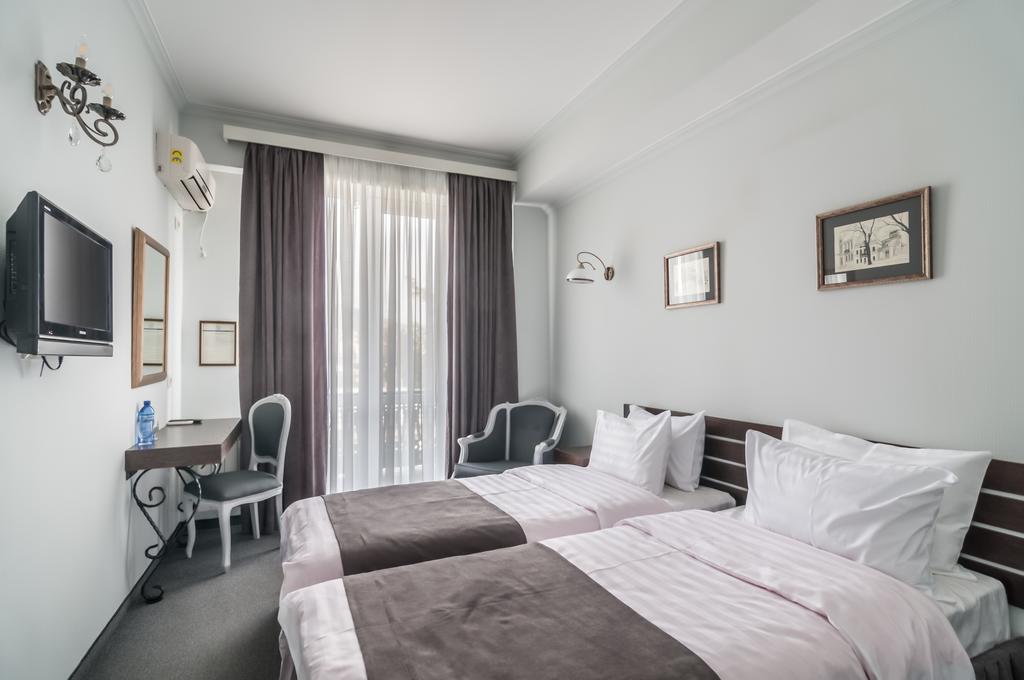 Prestige Palace - Esquisse Hotel Тбілісі Екстер'єр фото