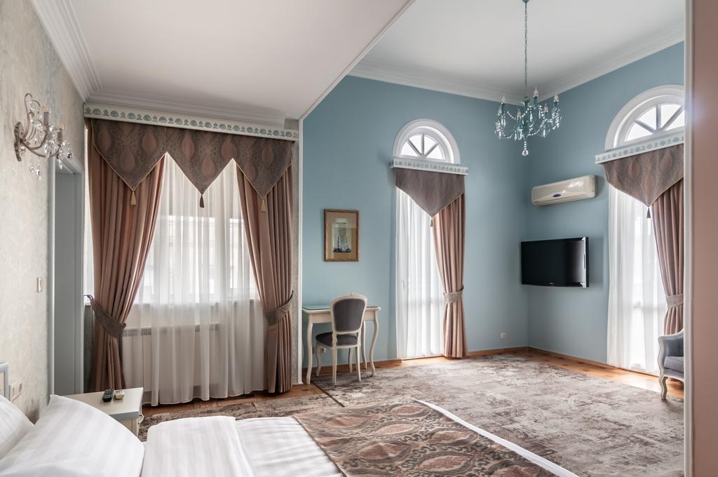Prestige Palace - Esquisse Hotel Тбілісі Екстер'єр фото